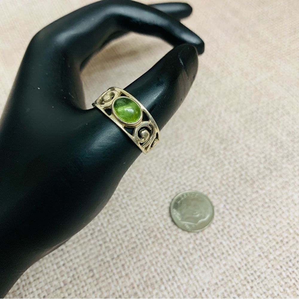Sterling Silver Green Glass Ring‎